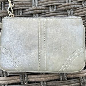 Silver Coach Wrislet